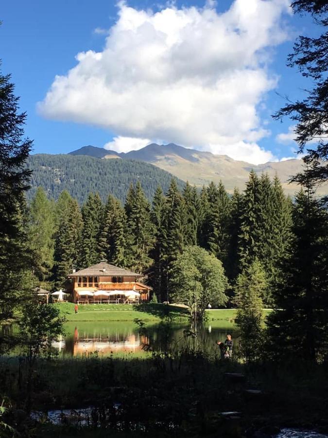Appartamenti Sissi Commezzadura Bagian luar foto
