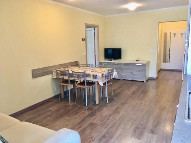 Appartamenti Sissi Commezzadura Bagian luar foto